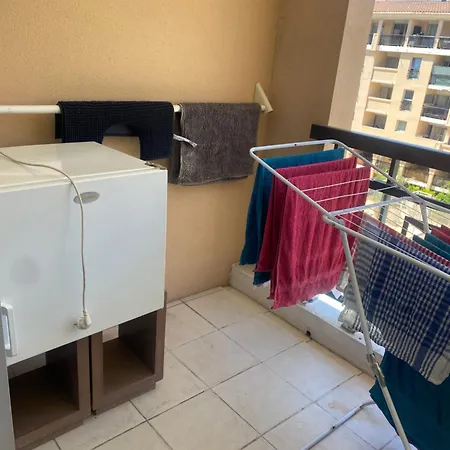 Apartment Appart. Piscine 4 Pers. A 150m Cannes