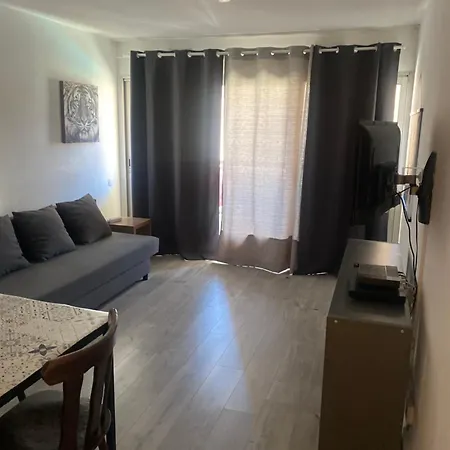 Apartment Appart. Piscine 4 Pers. A 150m